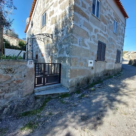 Casa Das Cortes - Serra Da Estrela Apartment Gouveia  Bagian luar foto
