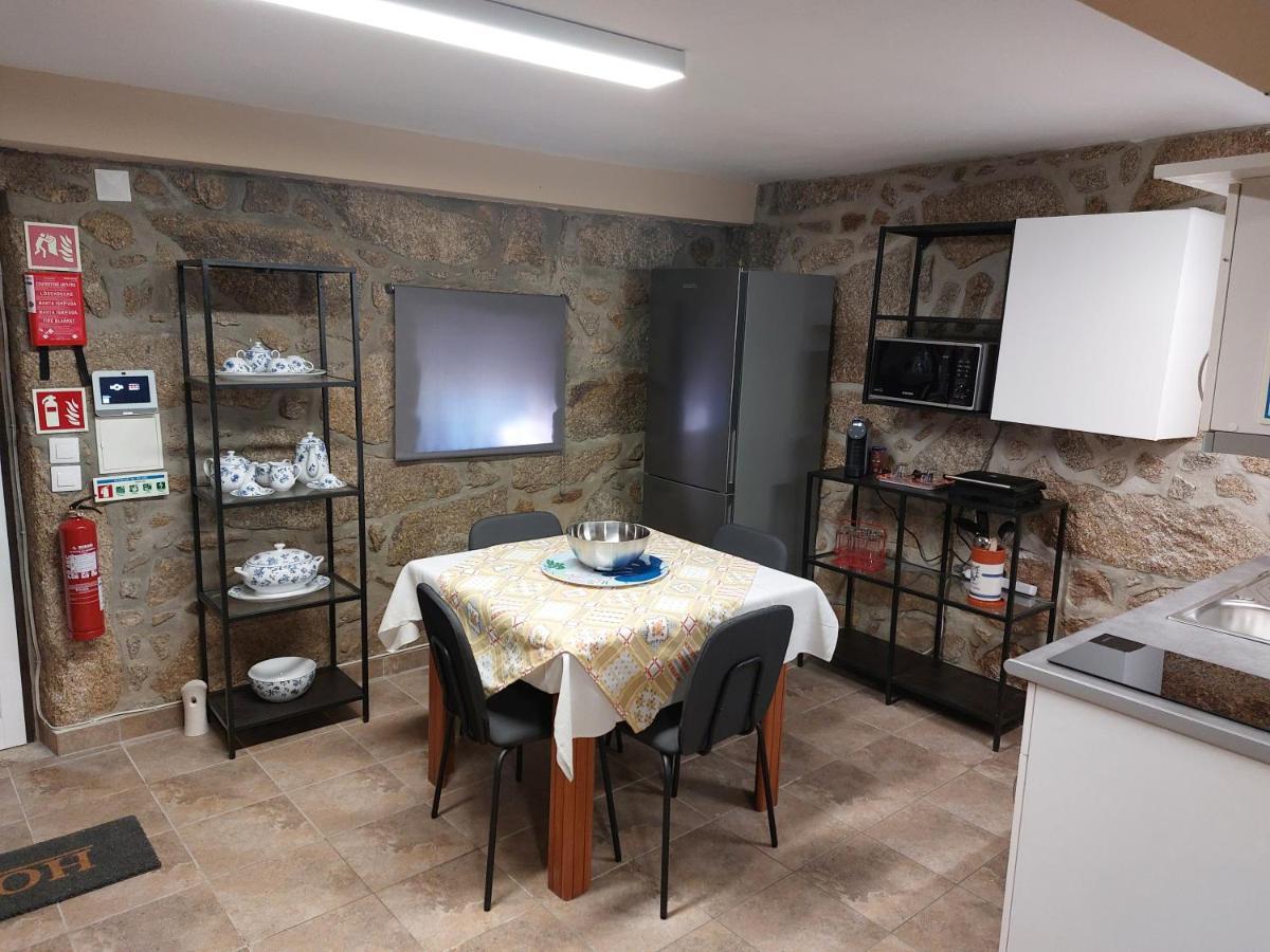Casa Das Cortes - Serra Da Estrela Apartment Gouveia  Bagian luar foto